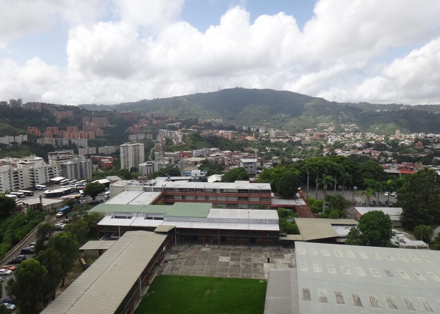 Colegio Americano,Caracas,Gran Caracas,3 Bedrooms Bedrooms,2 BathroomsBathrooms,Apartamento,El naranjal Torre C,Colegio Americano,1014